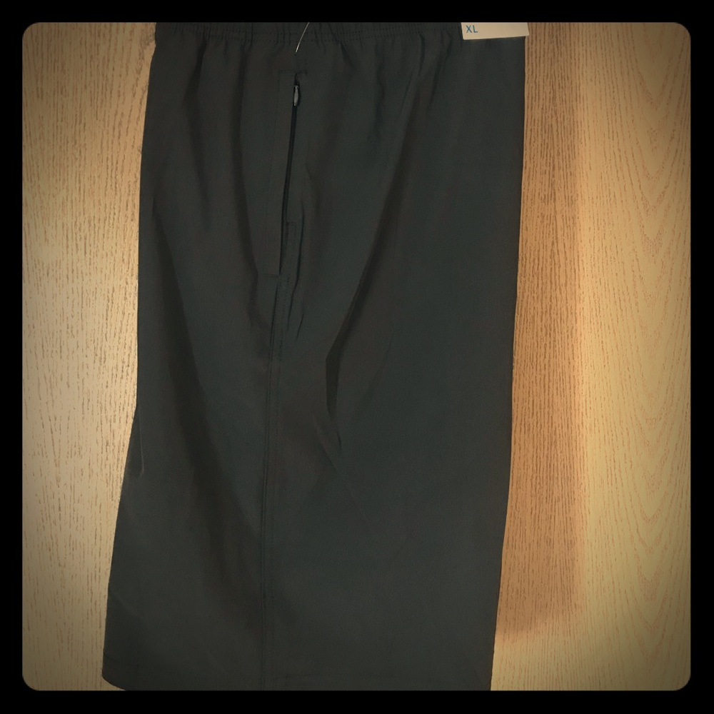Old Navy athletic shorts - Picture 1 of 5
